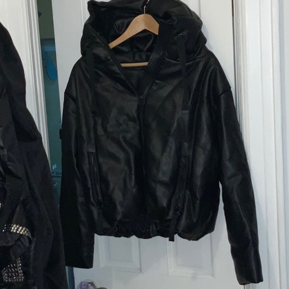 Winter, very worm Leather jacket.